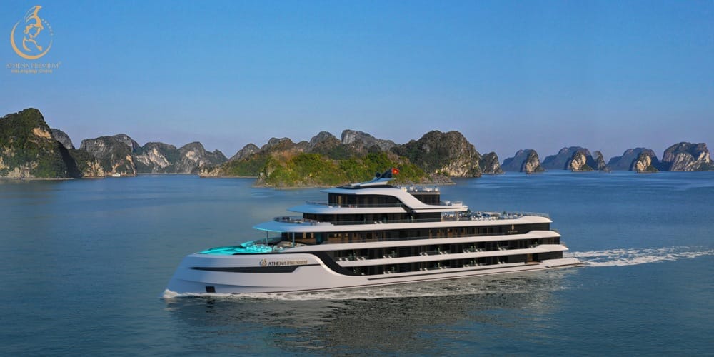 मौसमी मौसम के पैटर्न जो क्रूज़िंग आराम गतिविधियों और जहाज पर अनुभव को आकार देते हैं।