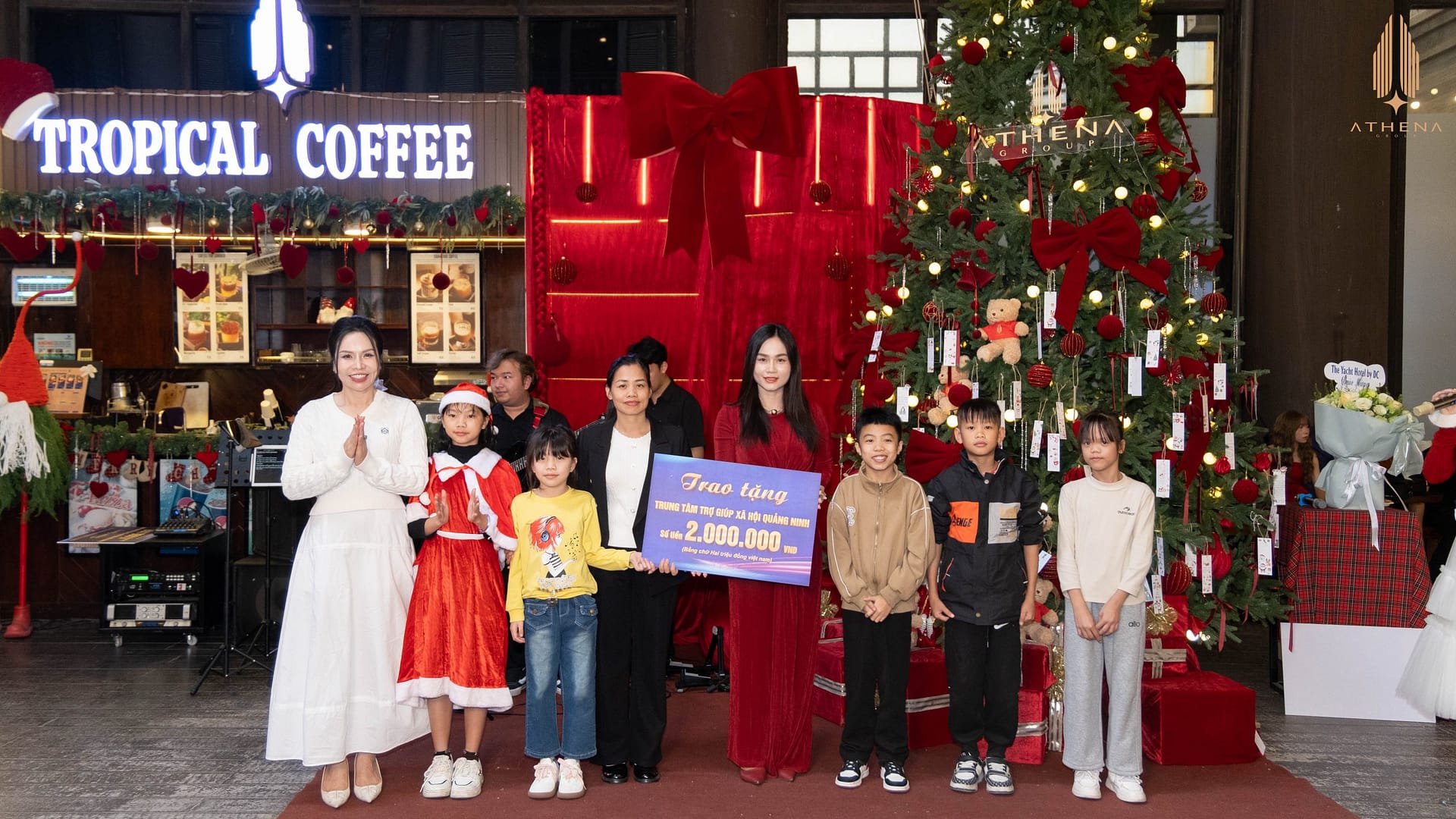 Athena Group Chairman presents gifts to underprivileged children