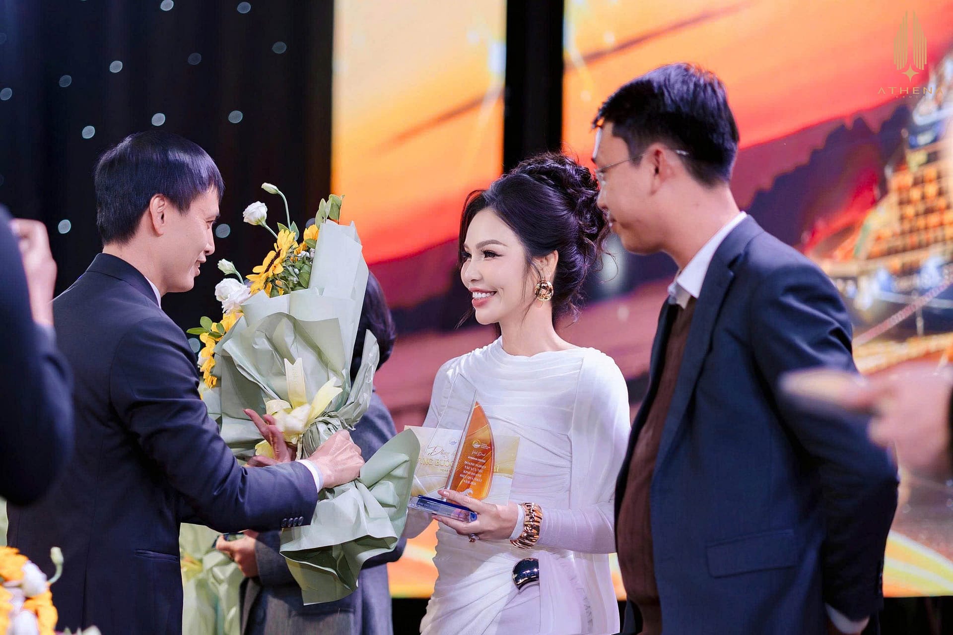 Chairman of Athena Group Receives the Award for Most Effective Overnight Cruise Operator